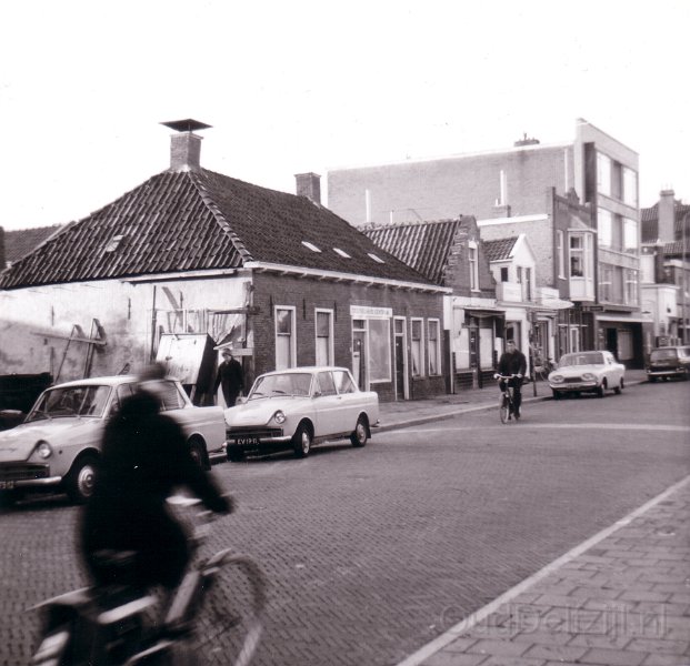 Landstraat in 1965 HEMA plaats.jpg